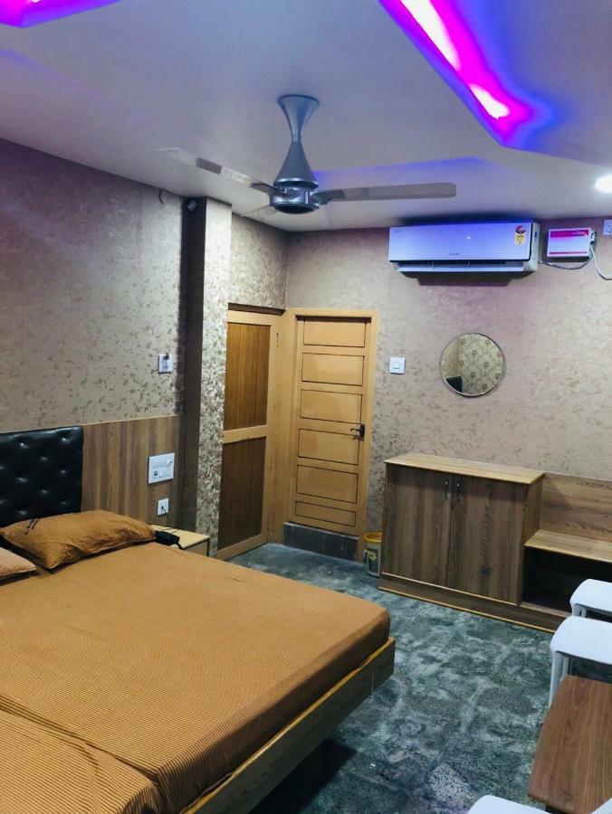 C.M. Hotel Pennagaram Kültér fotó