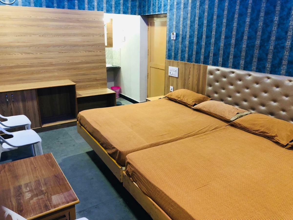 C.M. Hotel Pennagaram Kültér fotó